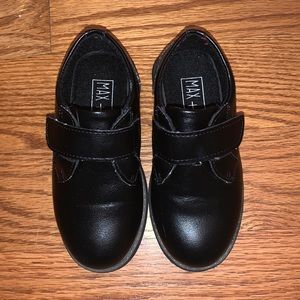Max and Jake black dress shoes